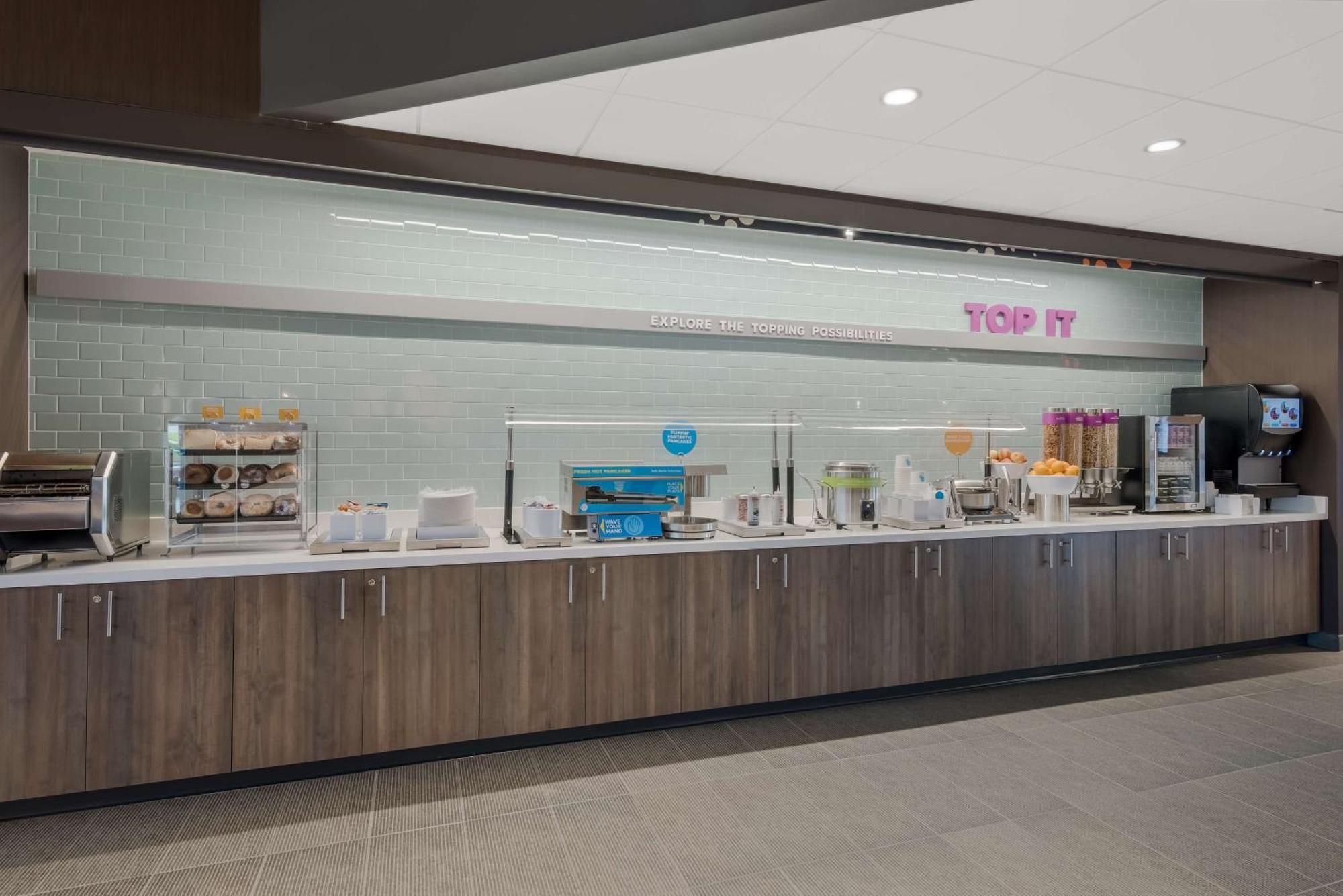 Tru By Hilton Greensboro, Nc Exterior photo